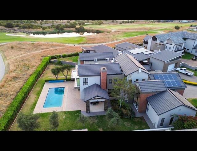 5 BEDROOM HOUSE FOR SALE IN COPPERLEAF ESTATE